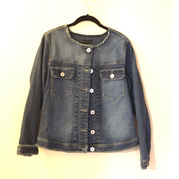 Jean jacket - Picture 1 of 2